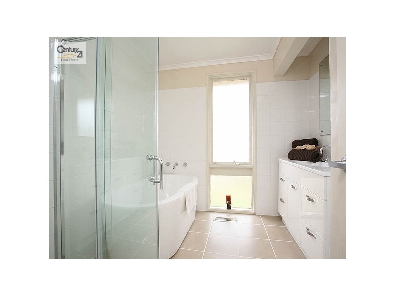 12 Loxwood Avenue, Keysborough VIC 3173