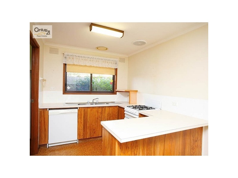 3 Swan Place, Dingley Village VIC 3172