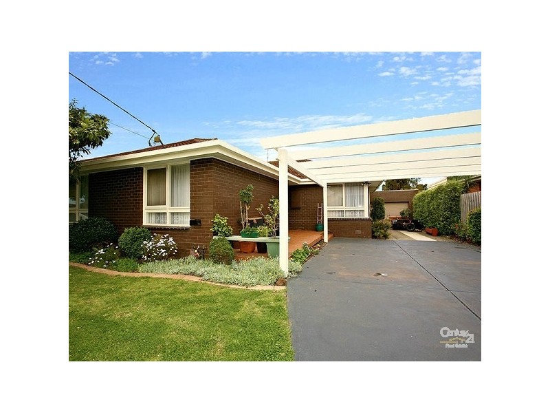 24 Howard Road, Dingley Village VIC 3172