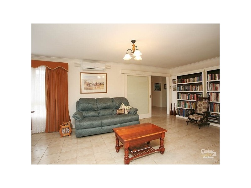 24 Howard Road, Dingley Village VIC 3172