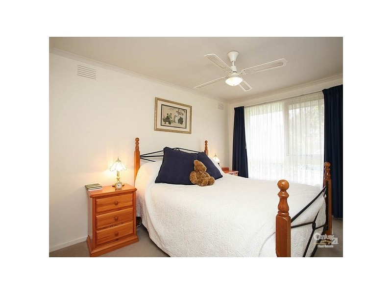 24 Howard Road, Dingley Village VIC 3172