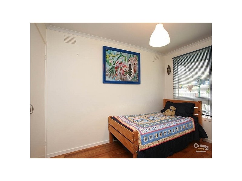 24 Howard Road, Dingley Village VIC 3172