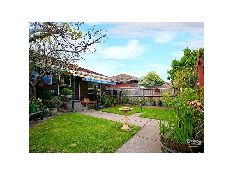 24 Howard Road, Dingley Village VIC 3172