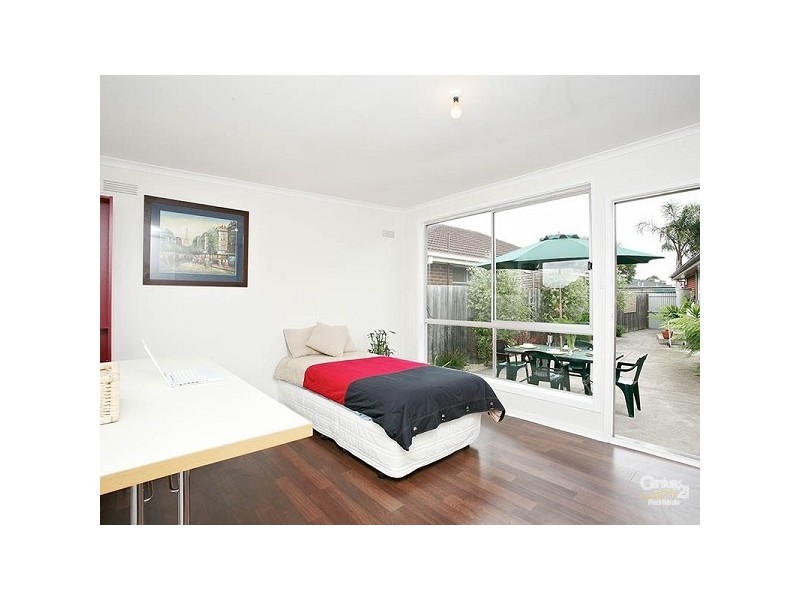 7 Clarke Road, Springvale South VIC 3172