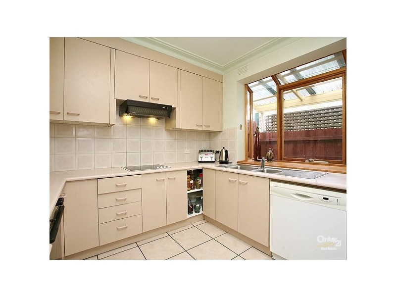 14 Golf Links Crescent, Dingley Village VIC 3172