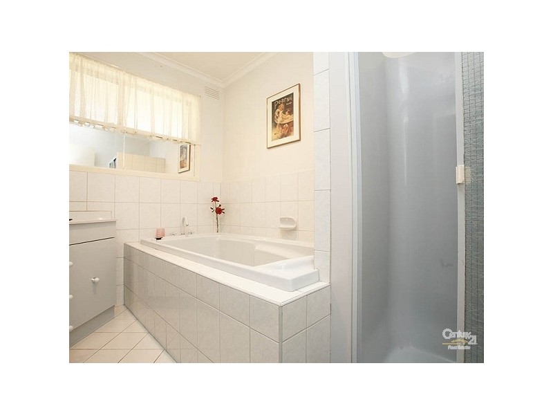 34 Jacks Avenue, Dingley Village VIC 3172