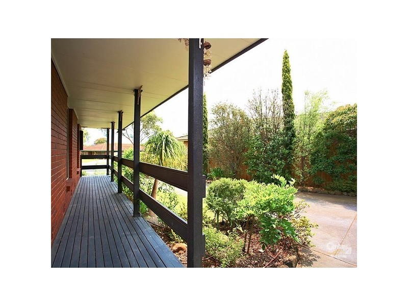 14 Lee Andy Court, Dingley Village VIC 3172