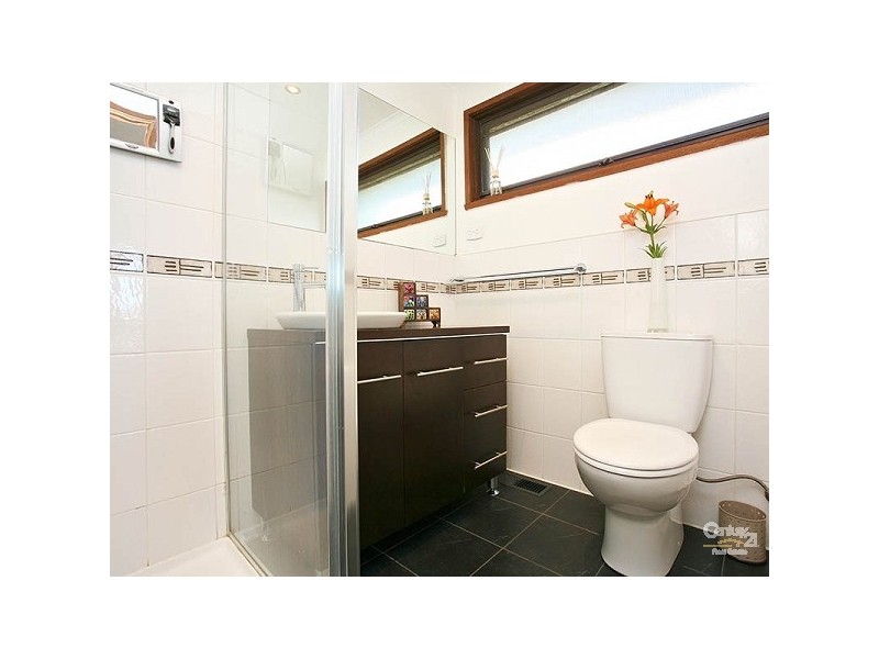 1 Chisholm Court, Springvale South VIC 3172