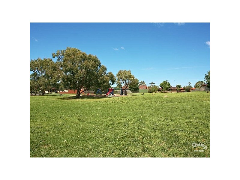 1 Chisholm Court, Springvale South VIC 3172