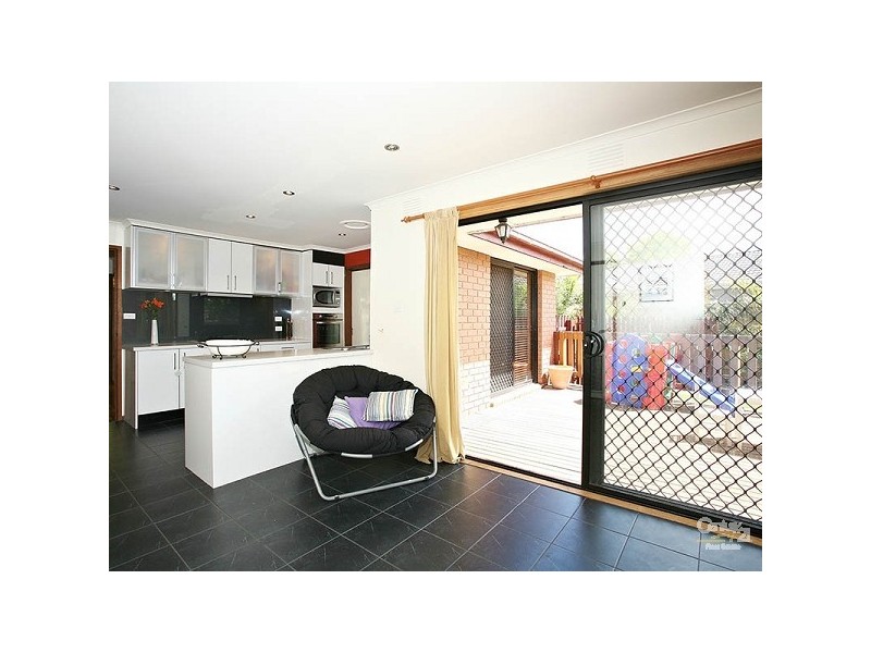 1 Chisholm Court, Springvale South VIC 3172