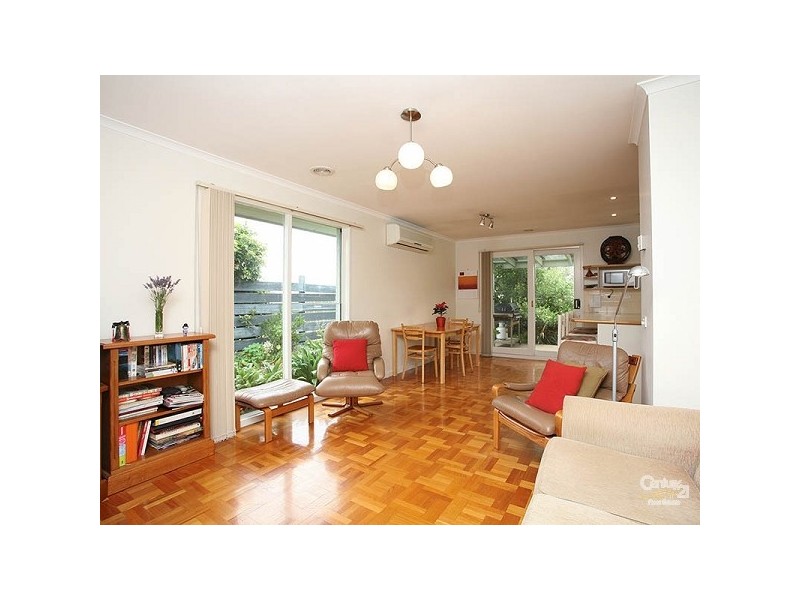 21 Twofold Close, Dingley Village VIC 3172