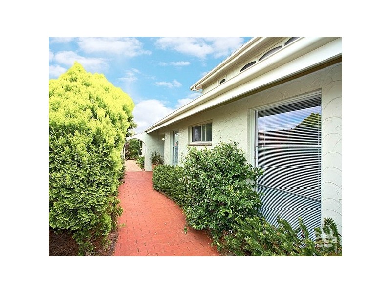 21 Twofold Close, Dingley Village VIC 3172