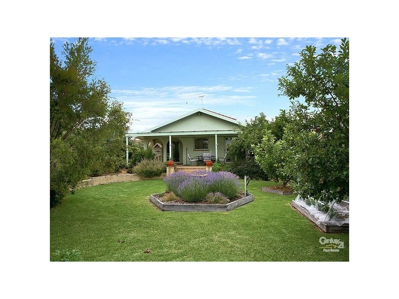 21 Twofold Close, Dingley Village VIC 3172