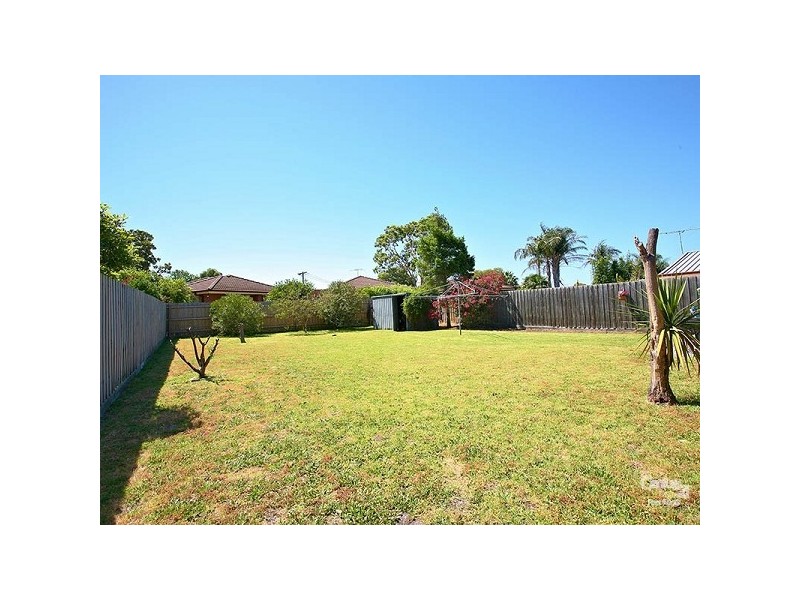 5 Forest Park Road, Dingley Village VIC 3172