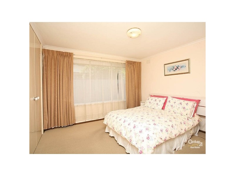 5 Forest Park Road, Dingley Village VIC 3172