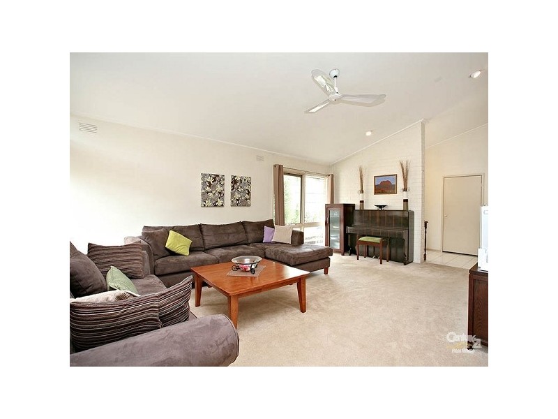 16 Marjorie Avenue, Dingley Village VIC 3172