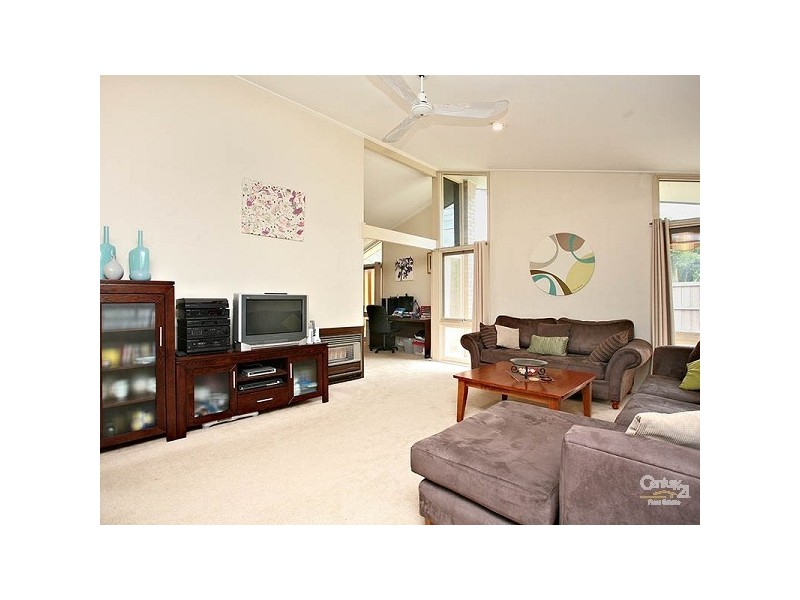 16 Marjorie Avenue, Dingley Village VIC 3172