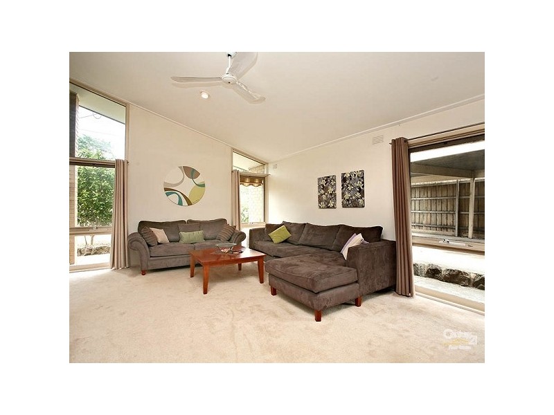 16 Marjorie Avenue, Dingley Village VIC 3172