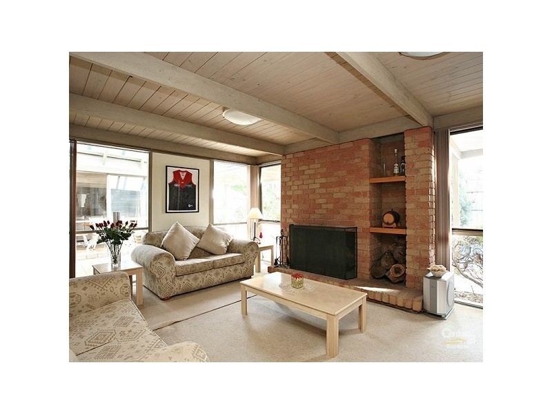 16 Teralba Close, Dingley Village VIC 3172