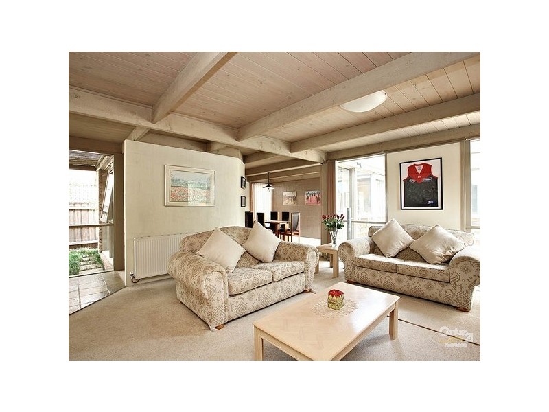 16 Teralba Close, Dingley Village VIC 3172