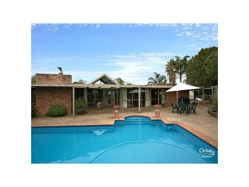 16 Teralba Close, Dingley Village VIC 3172