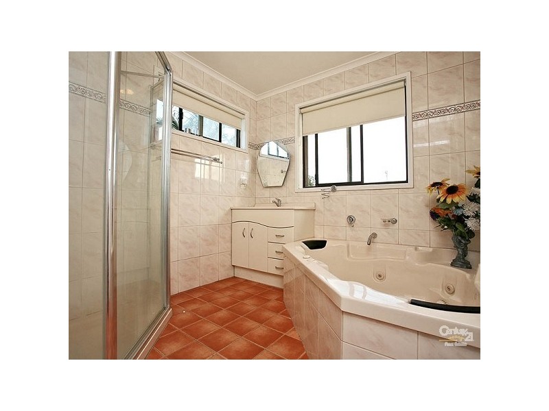 1 Snead Court, Dingley Village VIC 3172