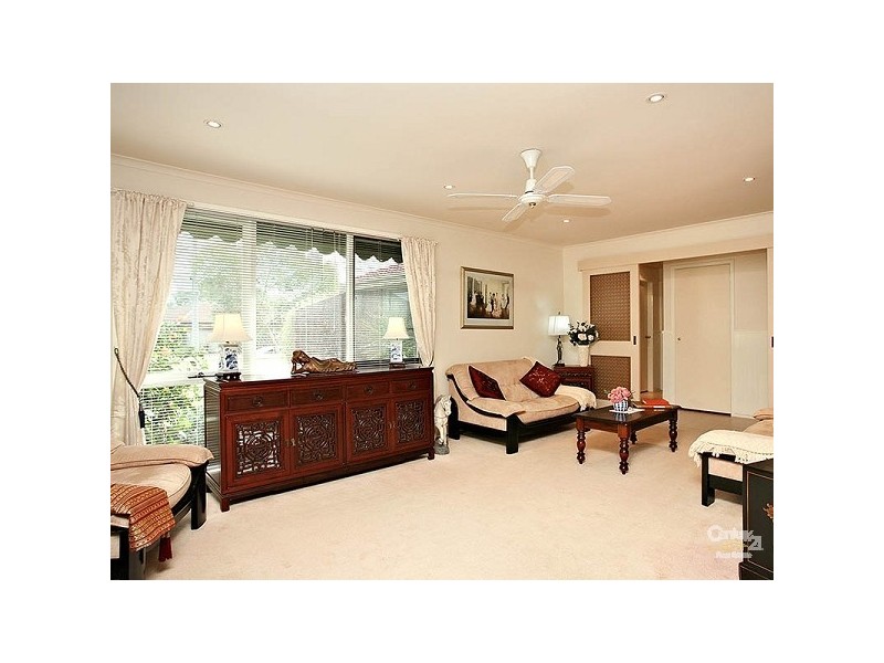 11 Bayville Drive, Dingley Village VIC 3172