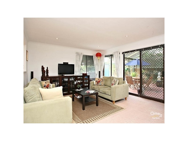 11 Bayville Drive, Dingley Village VIC 3172