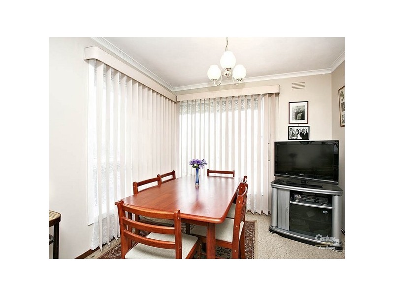 27 Sharrock Drive, Dingley Village VIC 3172