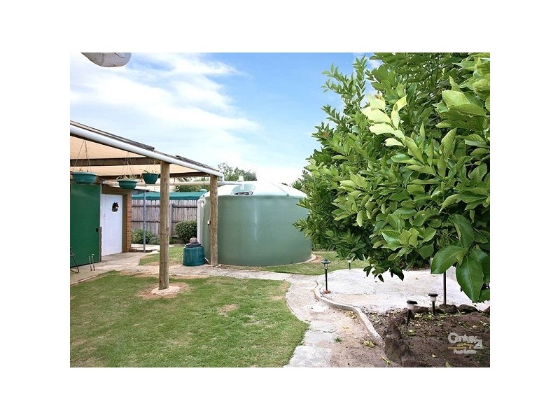 27 Sharrock Drive, Dingley Village VIC 3172