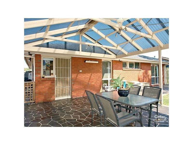 13 Bayville Drive, Dingley Village VIC 3172