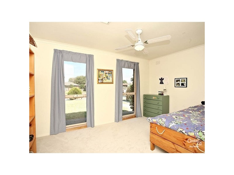 13 Bayville Drive, Dingley Village VIC 3172