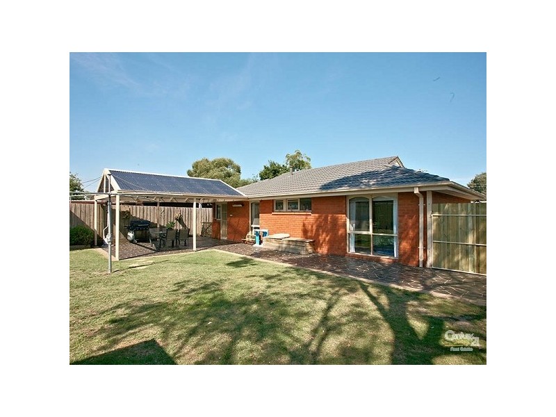13 Bayville Drive, Dingley Village VIC 3172