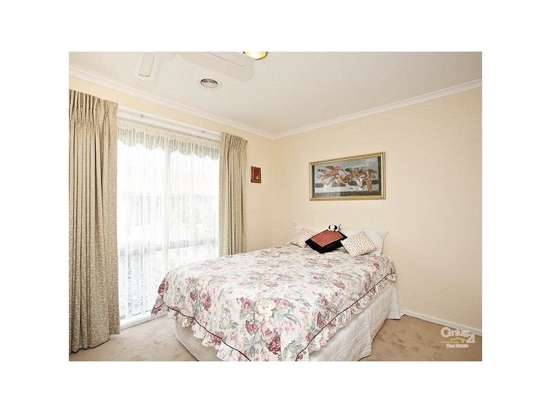 18/52-70 Centre Dandenong Road, Dingley Village VIC 3172