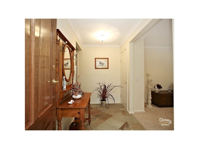 1 Picola Court, Dingley Village VIC 3172