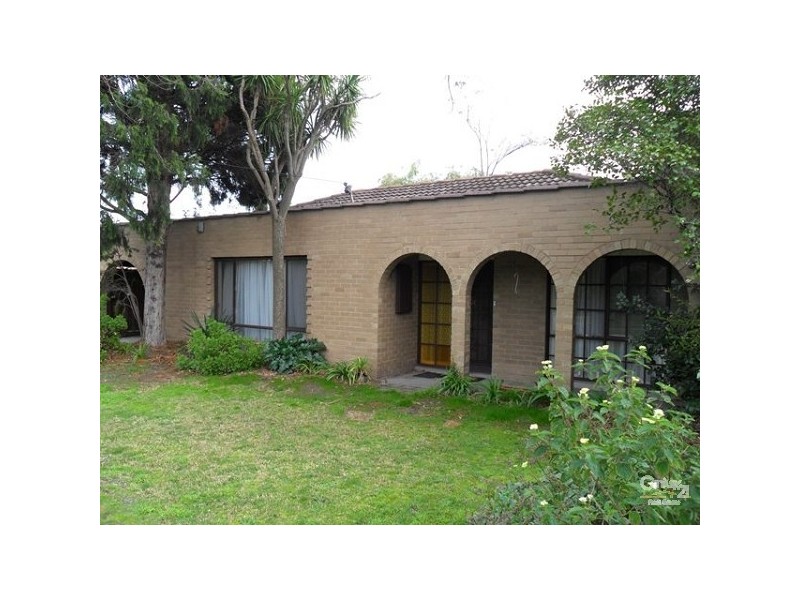 24 Forest Park Road, Dingley Village VIC 3172