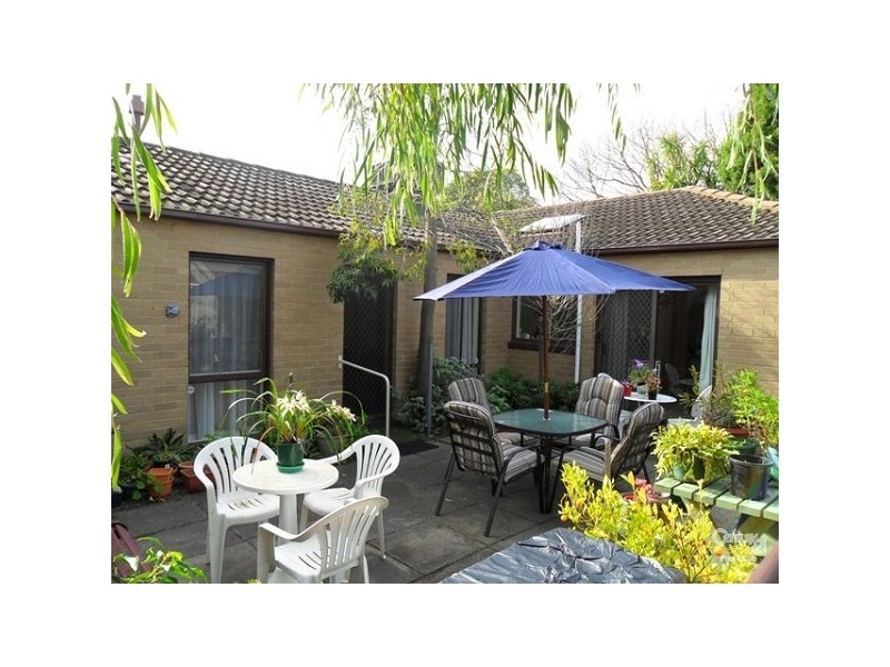 24 Forest Park Road, Dingley Village VIC 3172