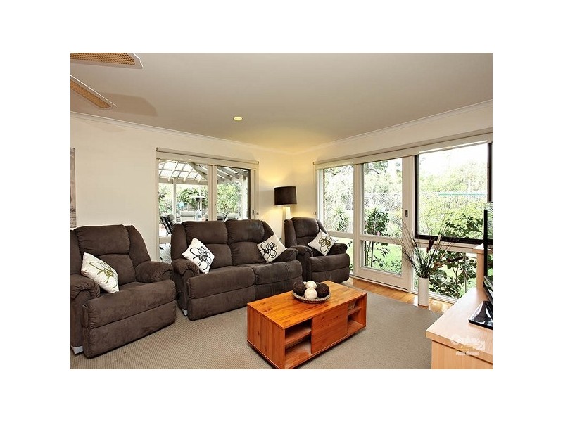 15 Kimber Court, Dingley Village VIC 3172