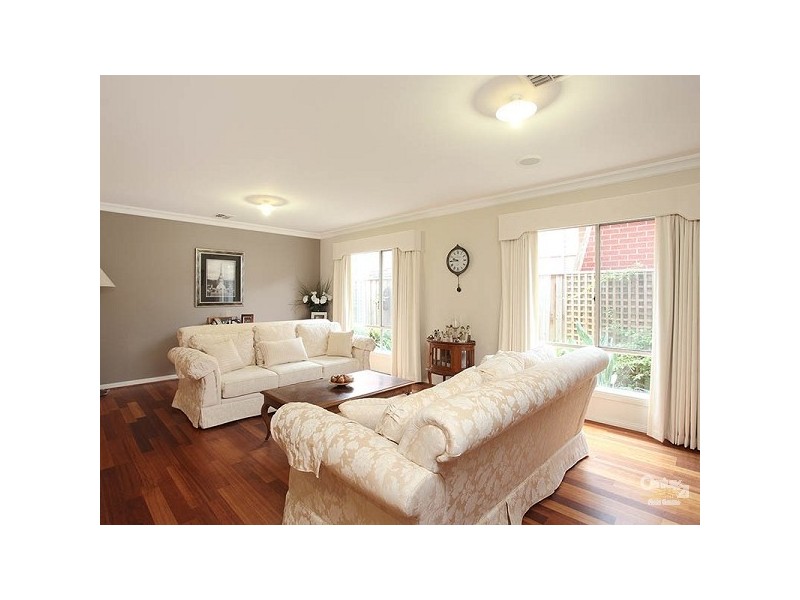 33 Jolimont Place, Dingley Village VIC 3172