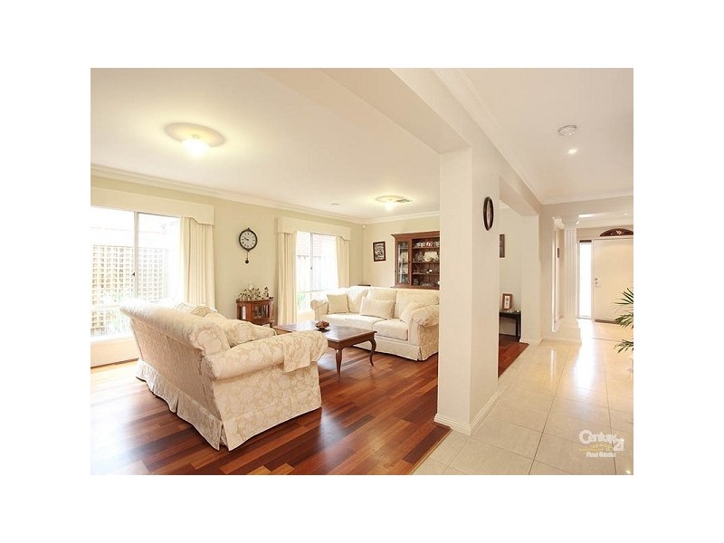 33 Jolimont Place, Dingley Village VIC 3172