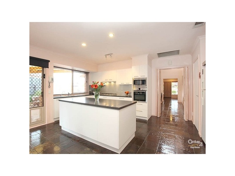 1 Ryan Mews, Dingley Village VIC 3172