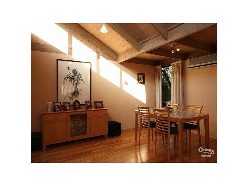 5 Locksley Close, Dingley Village VIC 3172