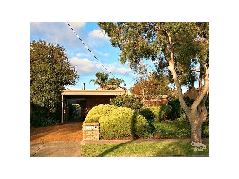 5 Locksley Close, Dingley Village VIC 3172
