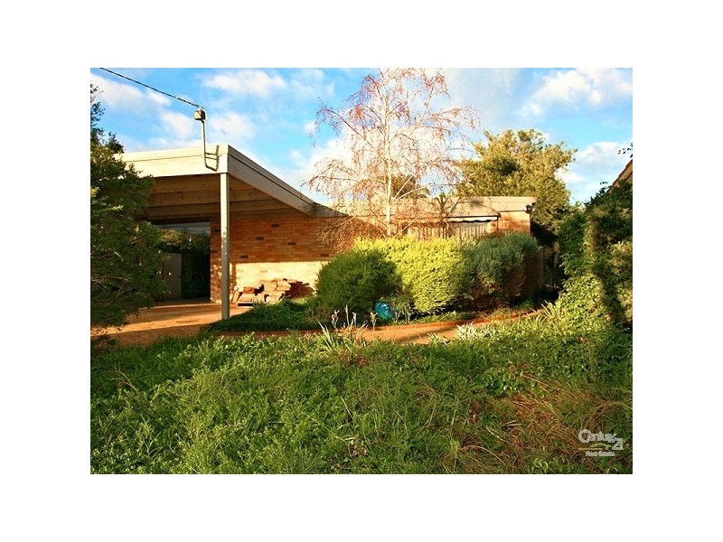 5 Locksley Close, Dingley Village VIC 3172