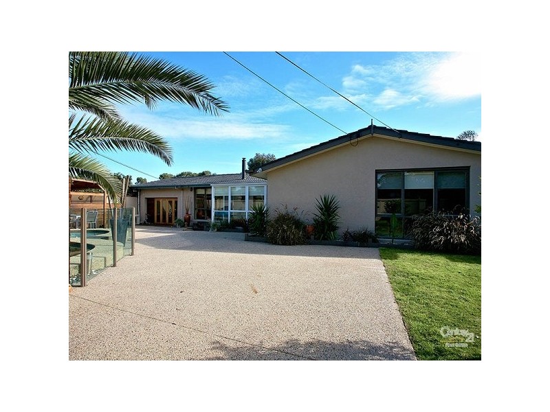 96-98 Howard Road, Dingley Village VIC 3172