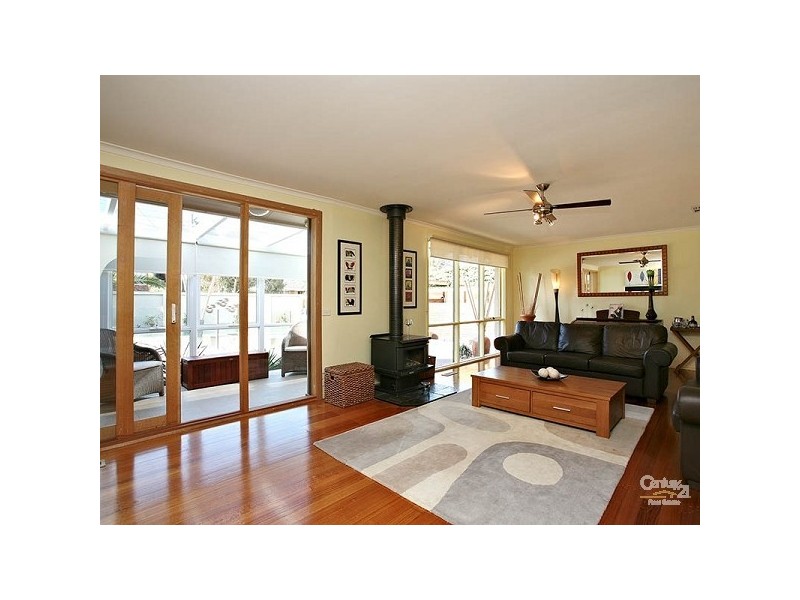 96-98 Howard Road, Dingley Village VIC 3172