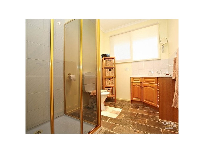 96-98 Howard Road, Dingley Village VIC 3172