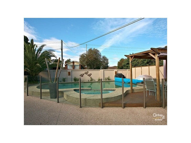 96-98 Howard Road, Dingley Village VIC 3172