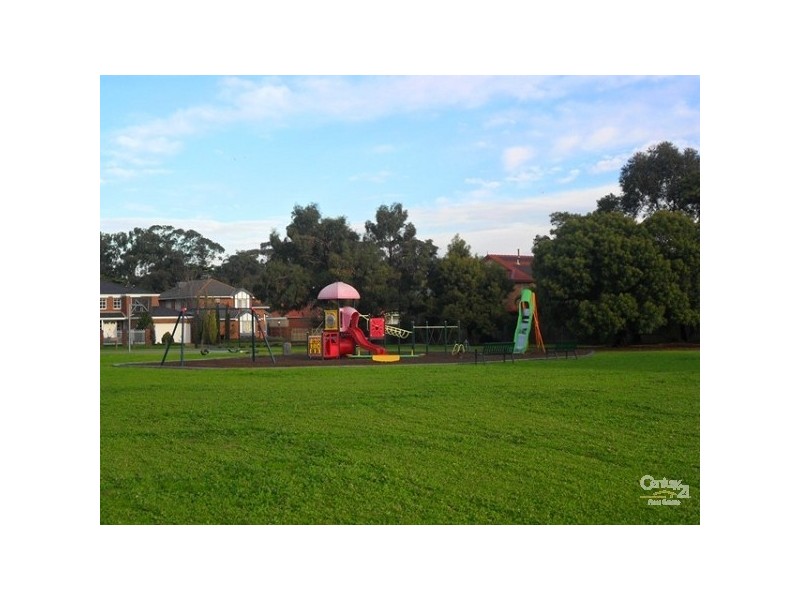 30 McClure Road, Dingley Village VIC 3172