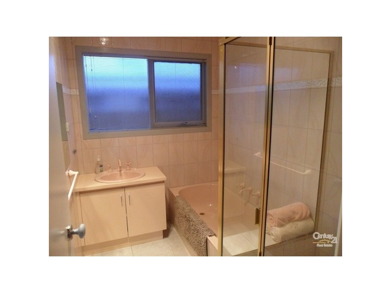 30 McClure Road, Dingley Village VIC 3172